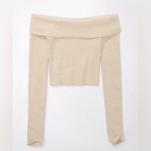 BNWT American Eagle Off the Shoulder Sweater in Cream. Size Medium.